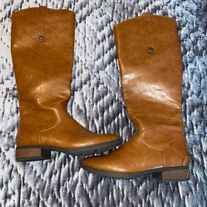 NEW LEATHER KNEE-HIGH BOOTS // SIZE 8.5 Never been worn